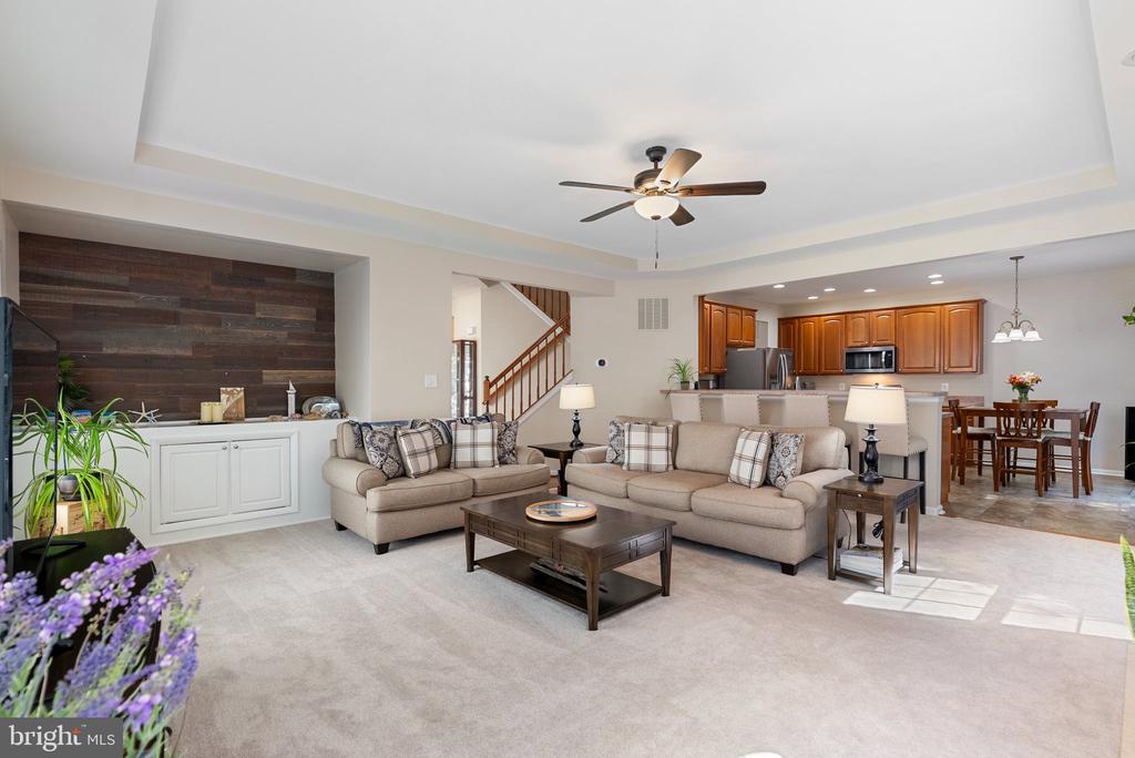 9404 RESERVOIR HILL COURT