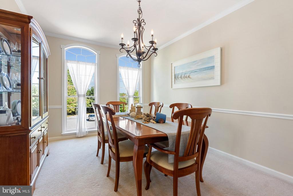 9404 RESERVOIR HILL COURT
