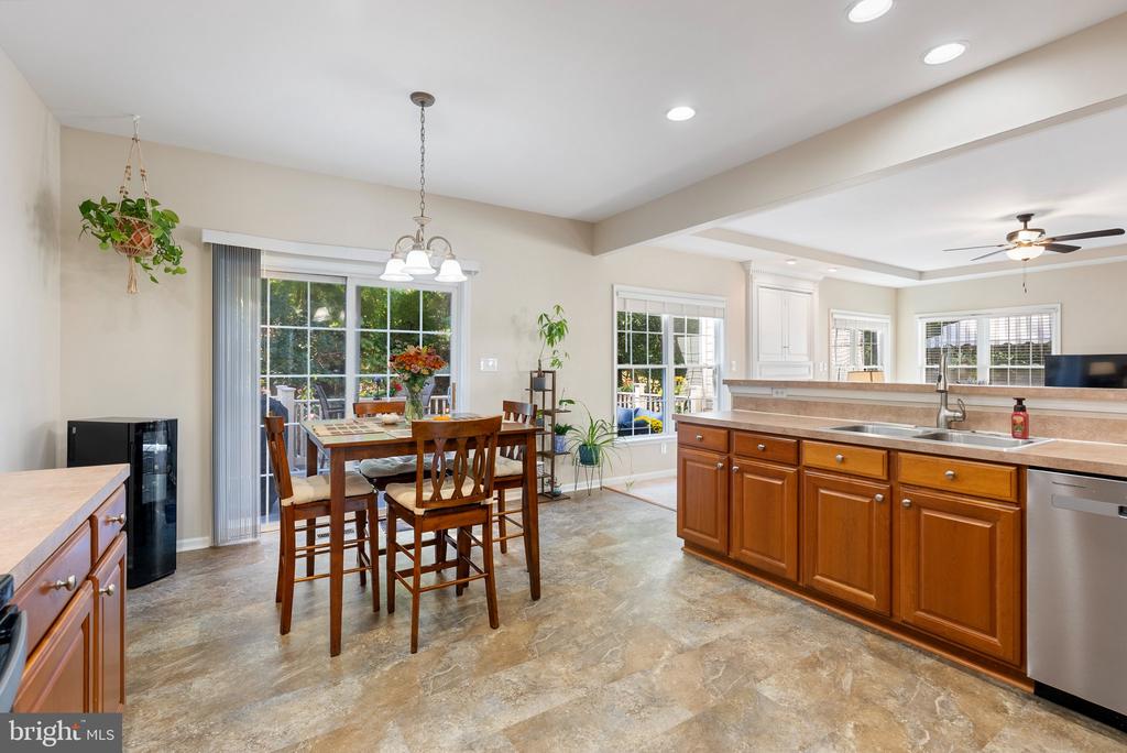 9404 RESERVOIR HILL COURT