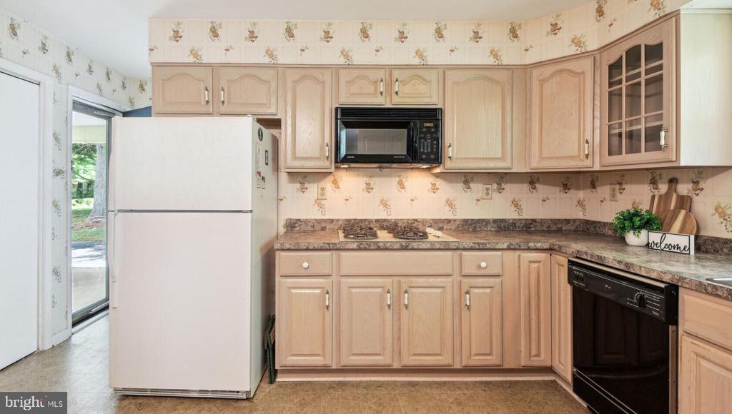 1523 Woodridge Ln