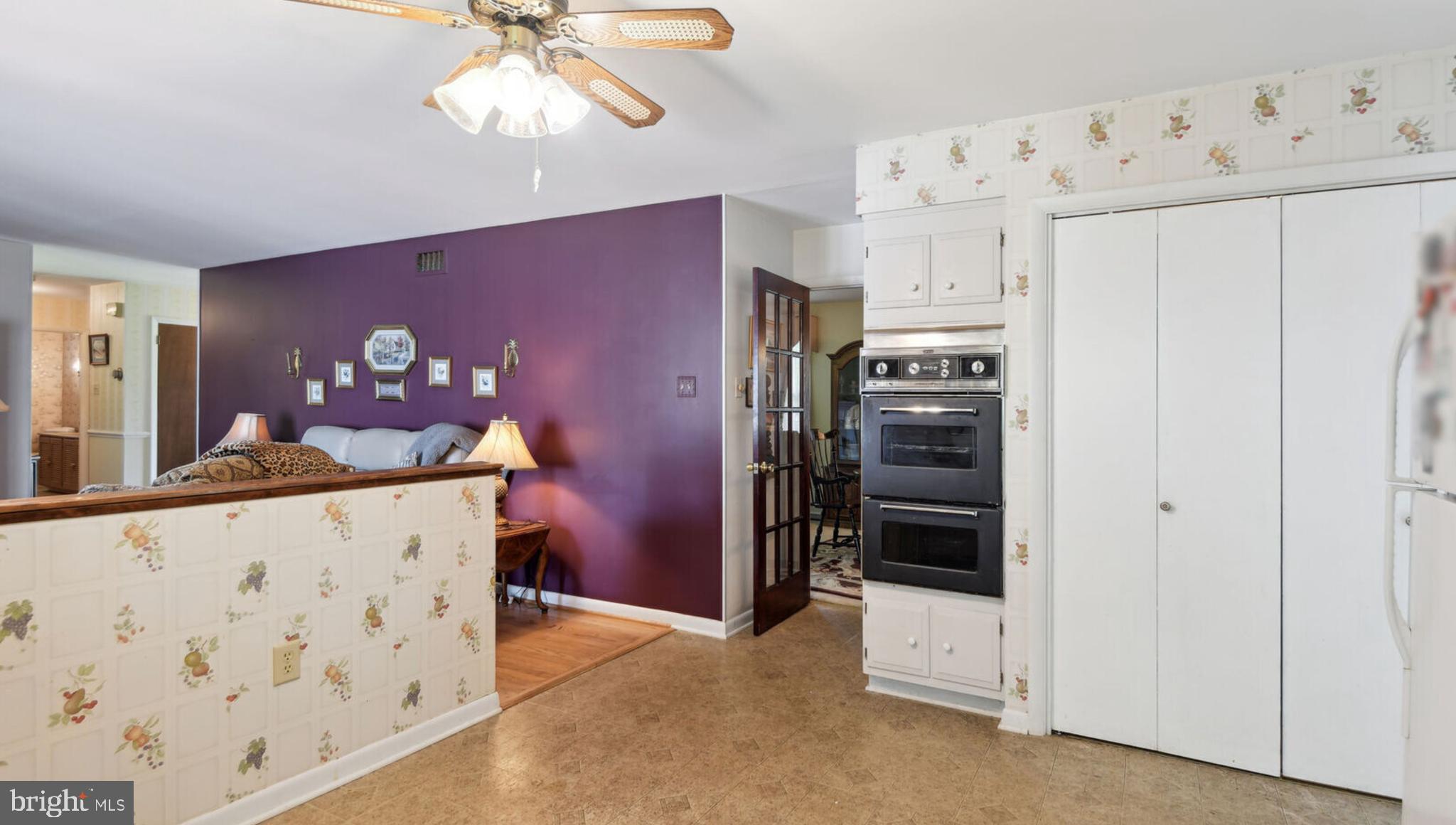 1523 Woodridge Ln