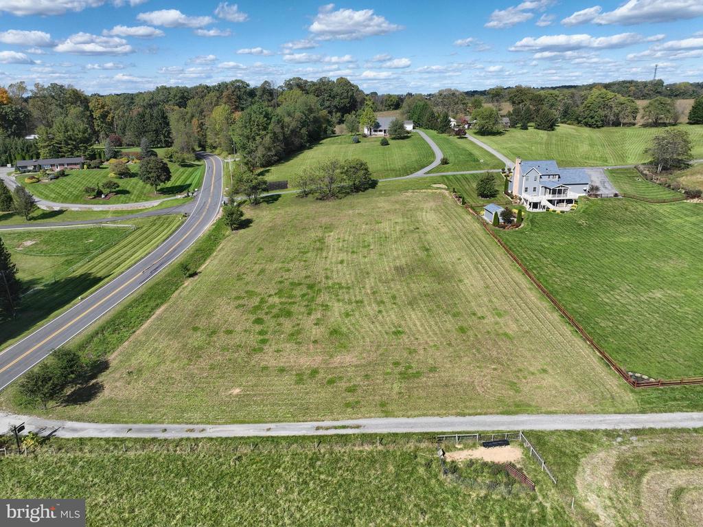 Lot 9 Cross Country Dr