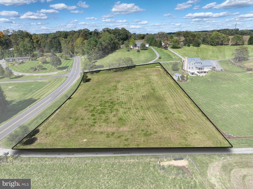 Lot 9 Cross Country Dr