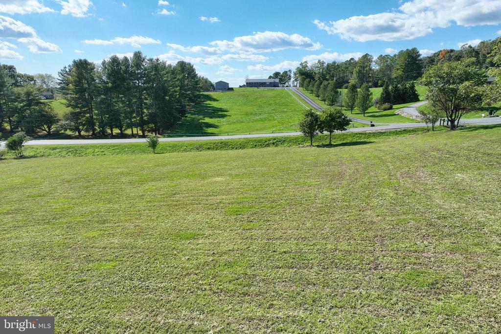 Lot 9 Cross Country Dr