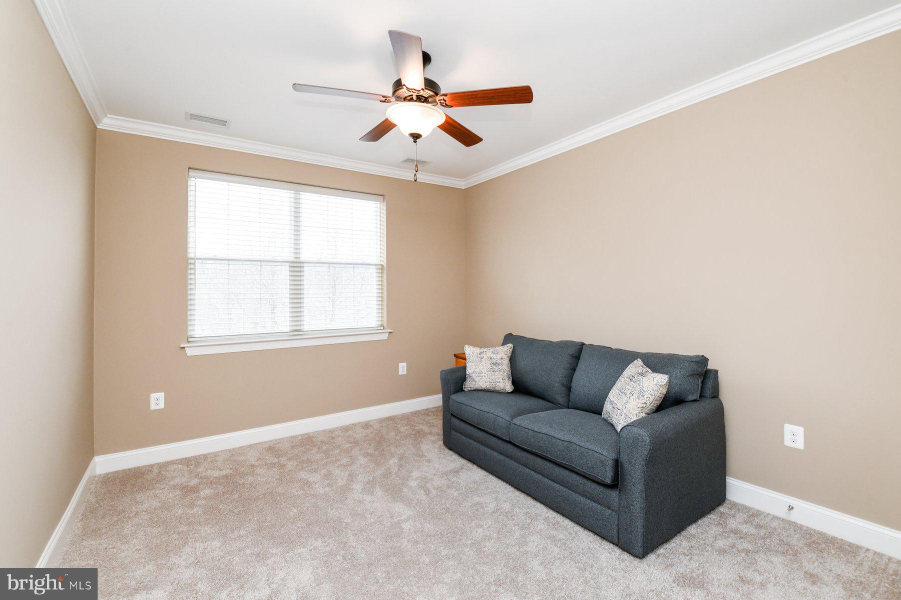 634 Wallingford ROAD Unit: 4F