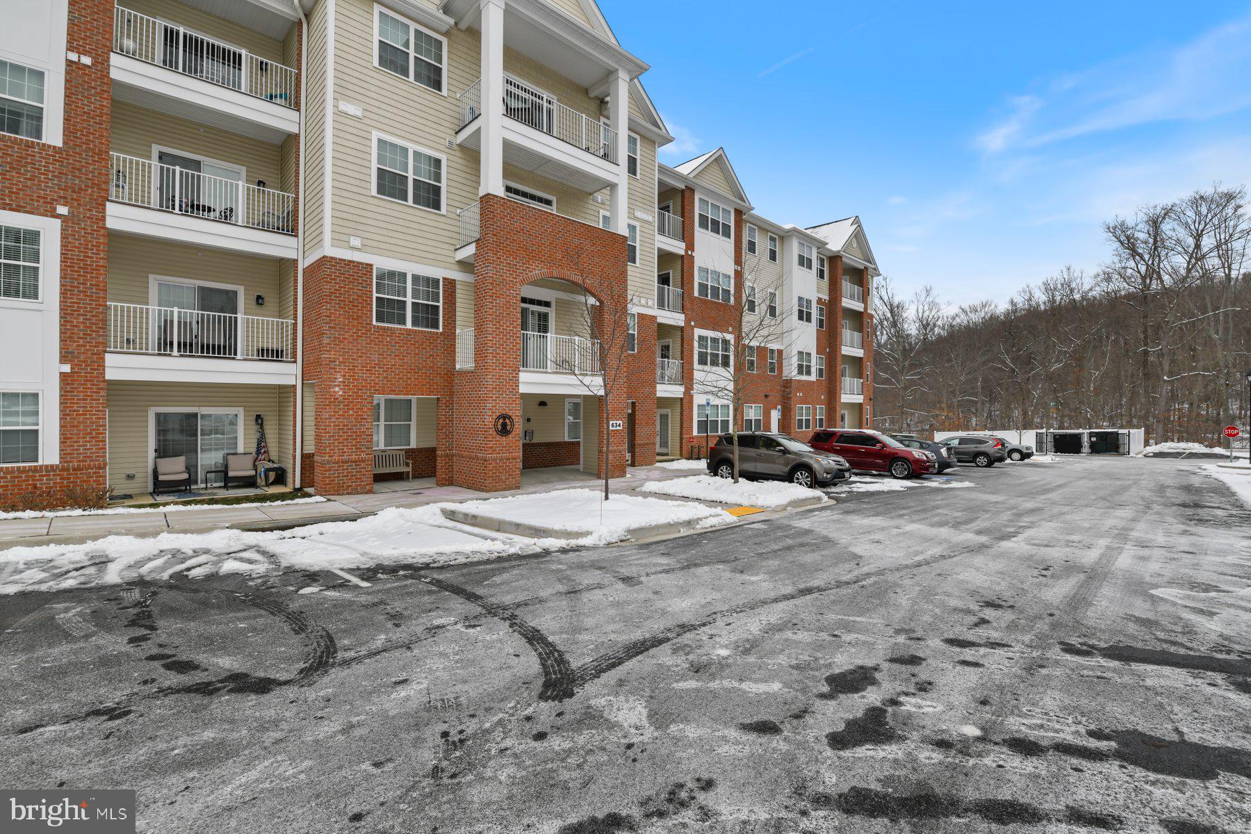 634 Wallingford ROAD Unit: 4F