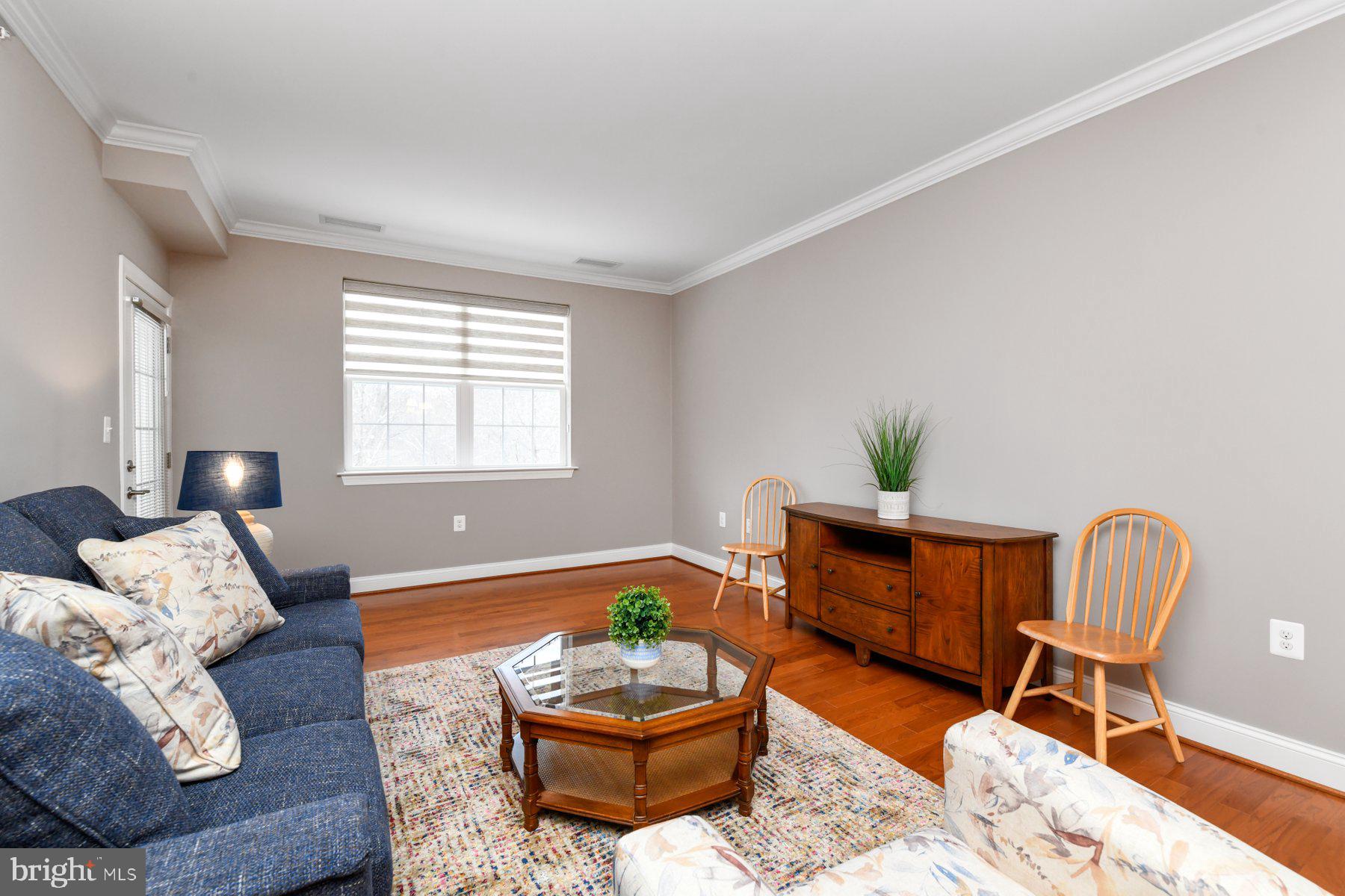 634 Wallingford ROAD Unit: 4F