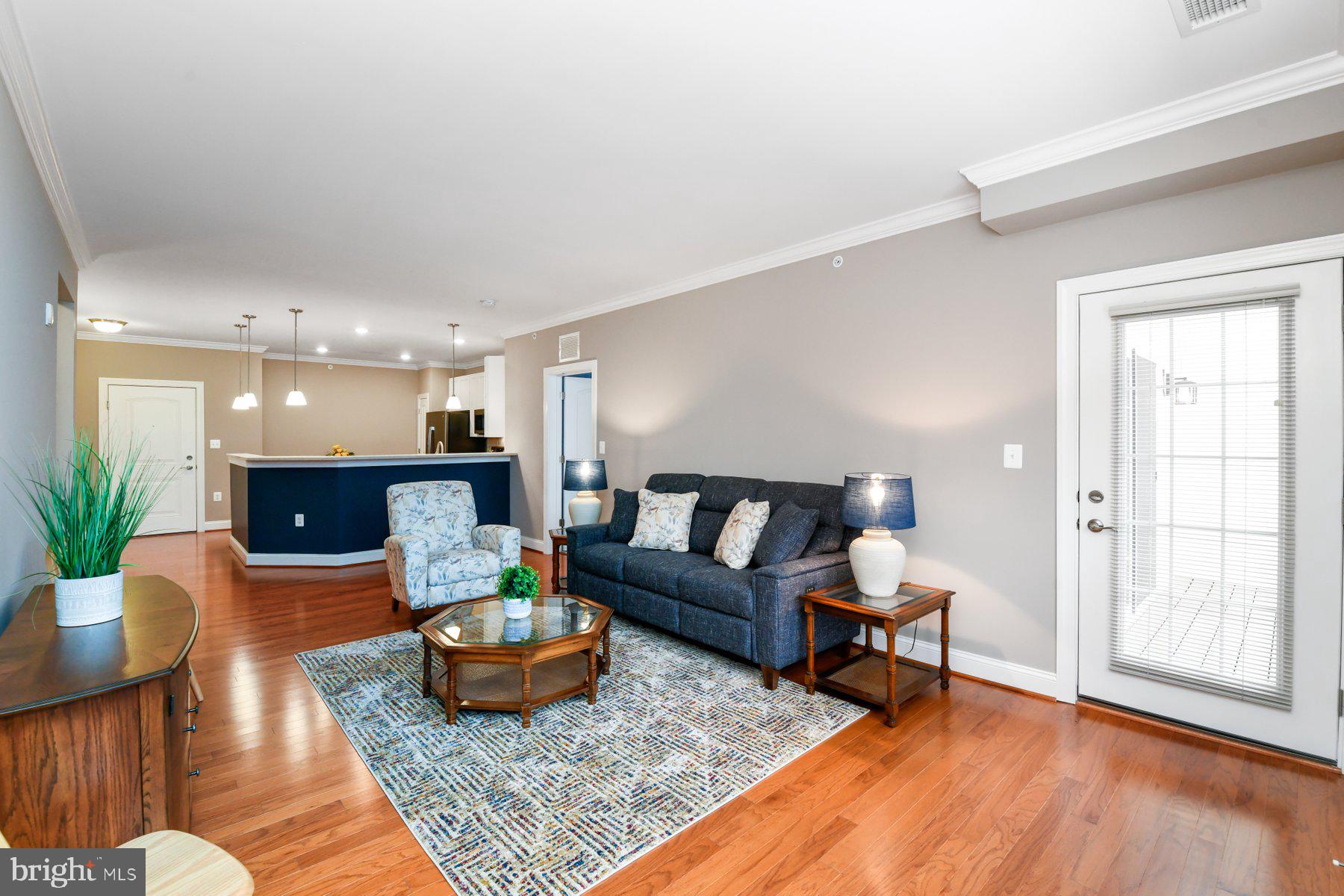 634 Wallingford ROAD Unit: 4F