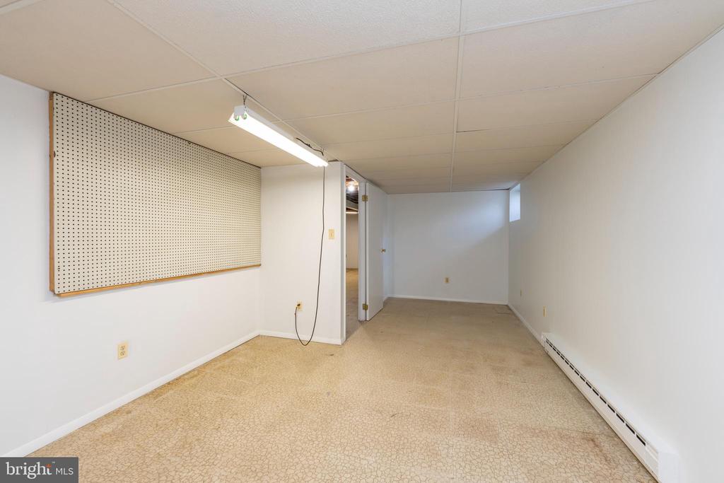 2410 Fairview Dr