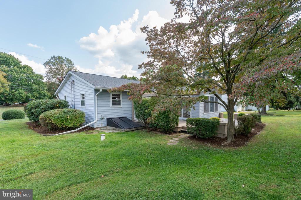 2410 Fairview Dr