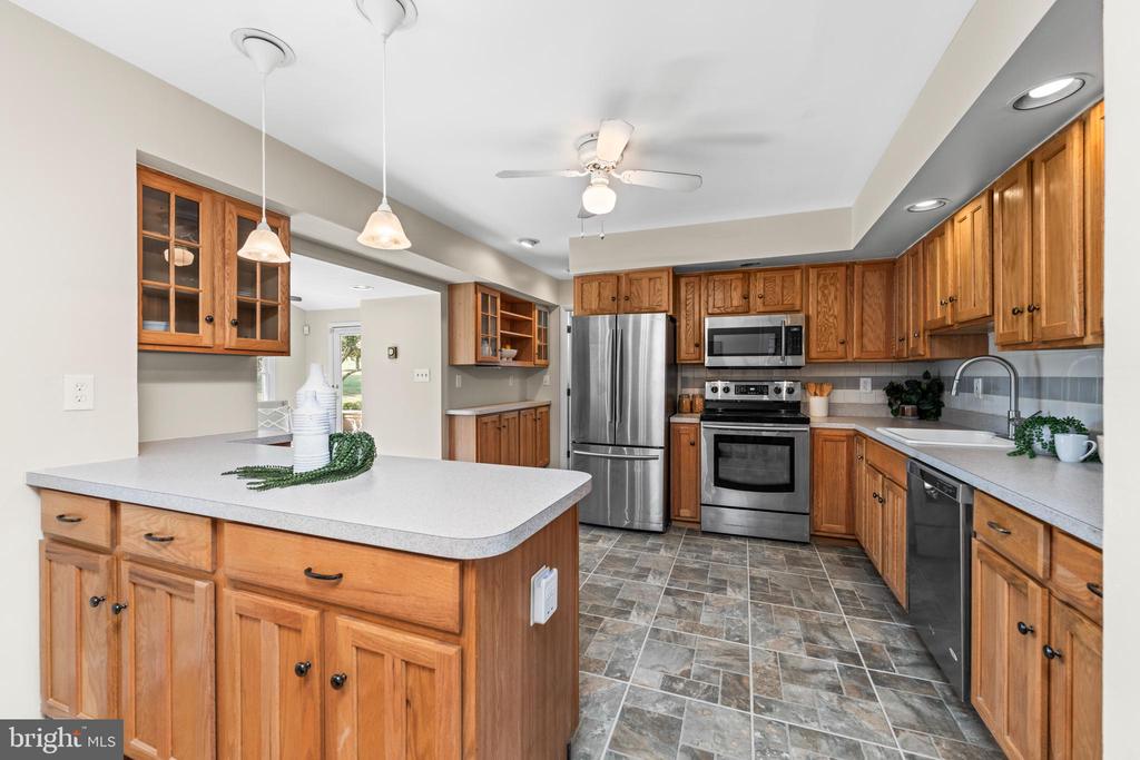 2410 Fairview Dr