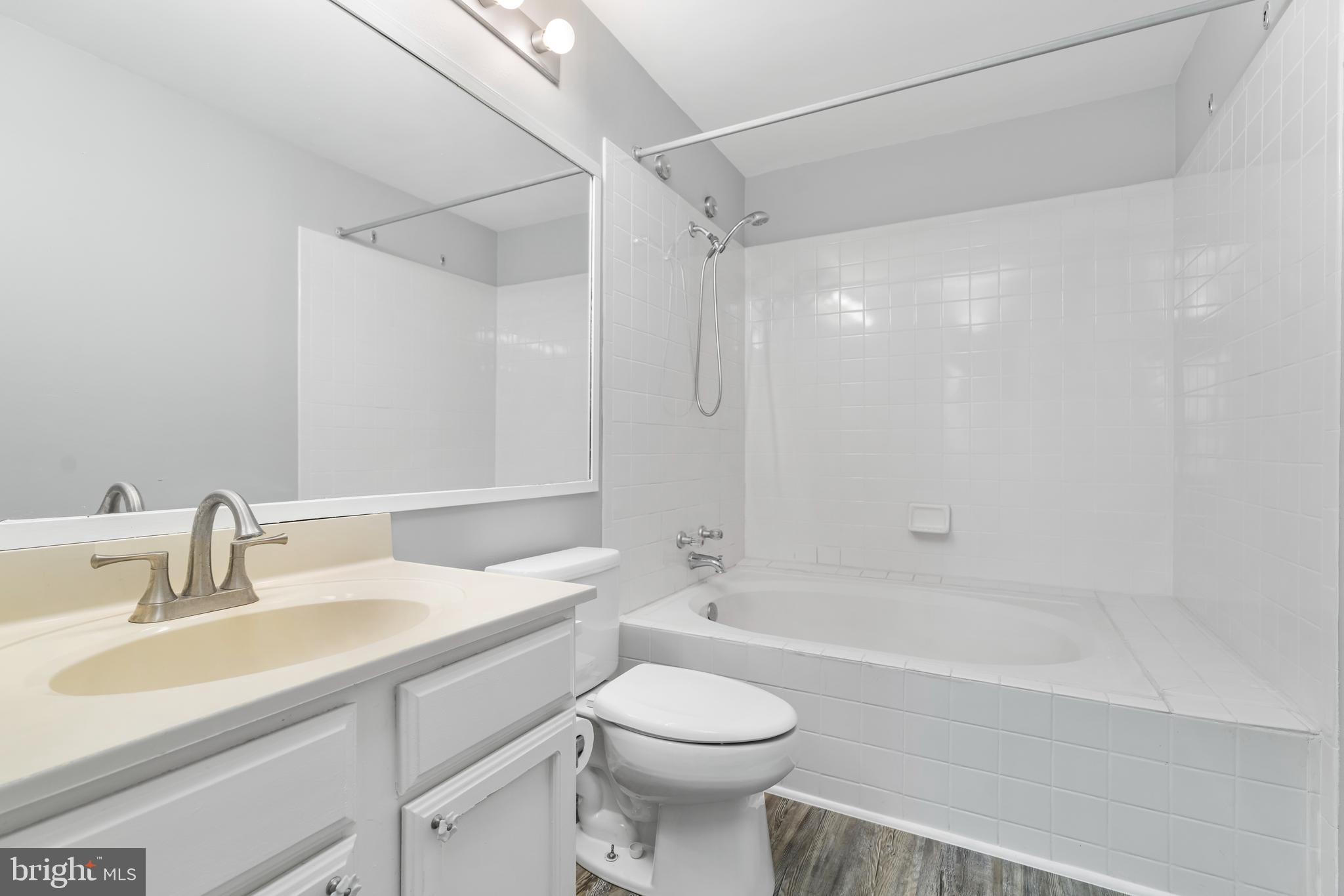 294-L Canterbury Rd #294-L