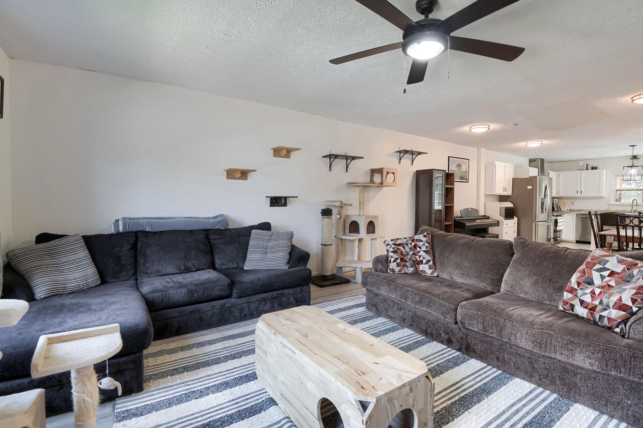 1315 LITTLEFIELD PLACE