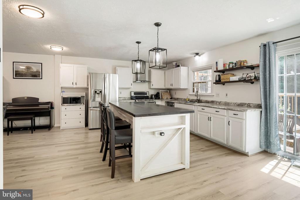 1315 LITTLEFIELD PLACE