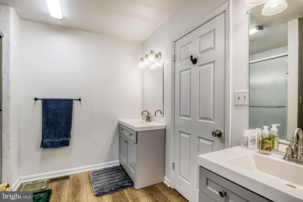 1315 LITTLEFIELD PLACE