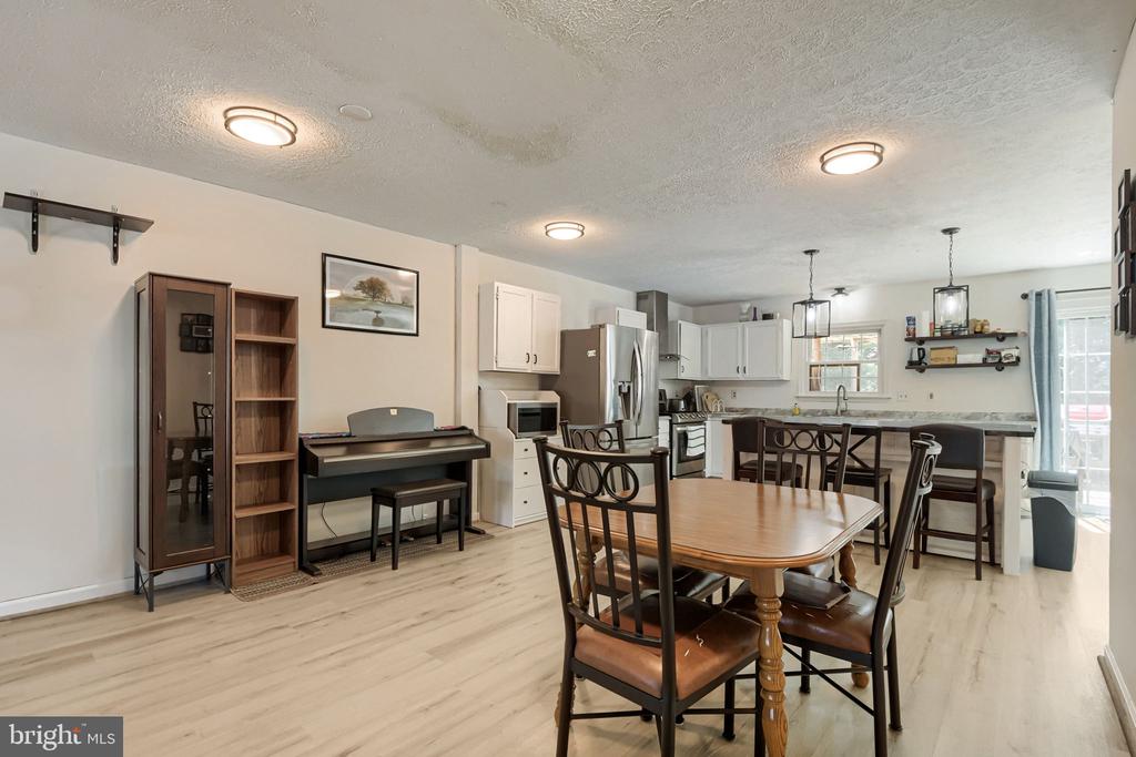 1315 LITTLEFIELD PLACE