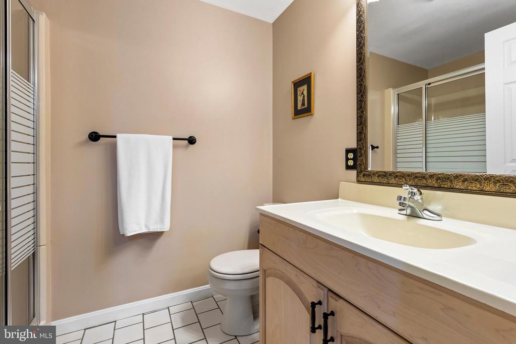 1009 LONGSTREAM COURT