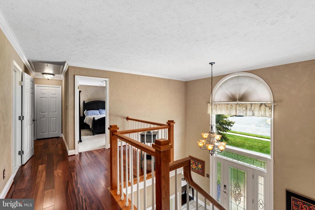 1009 LONGSTREAM COURT
