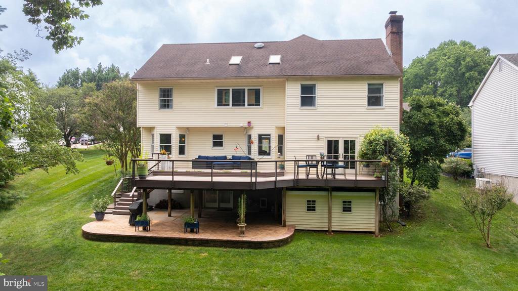 1009 LONGSTREAM COURT