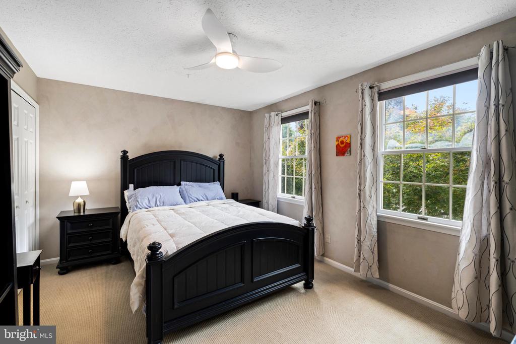 1009 LONGSTREAM COURT