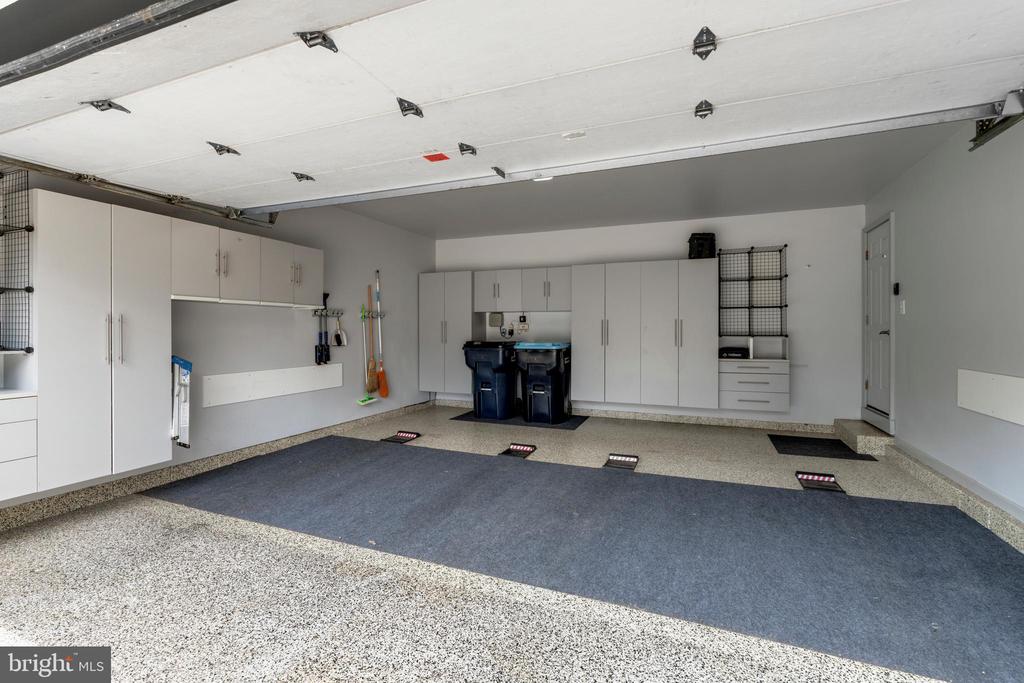 1009 LONGSTREAM COURT