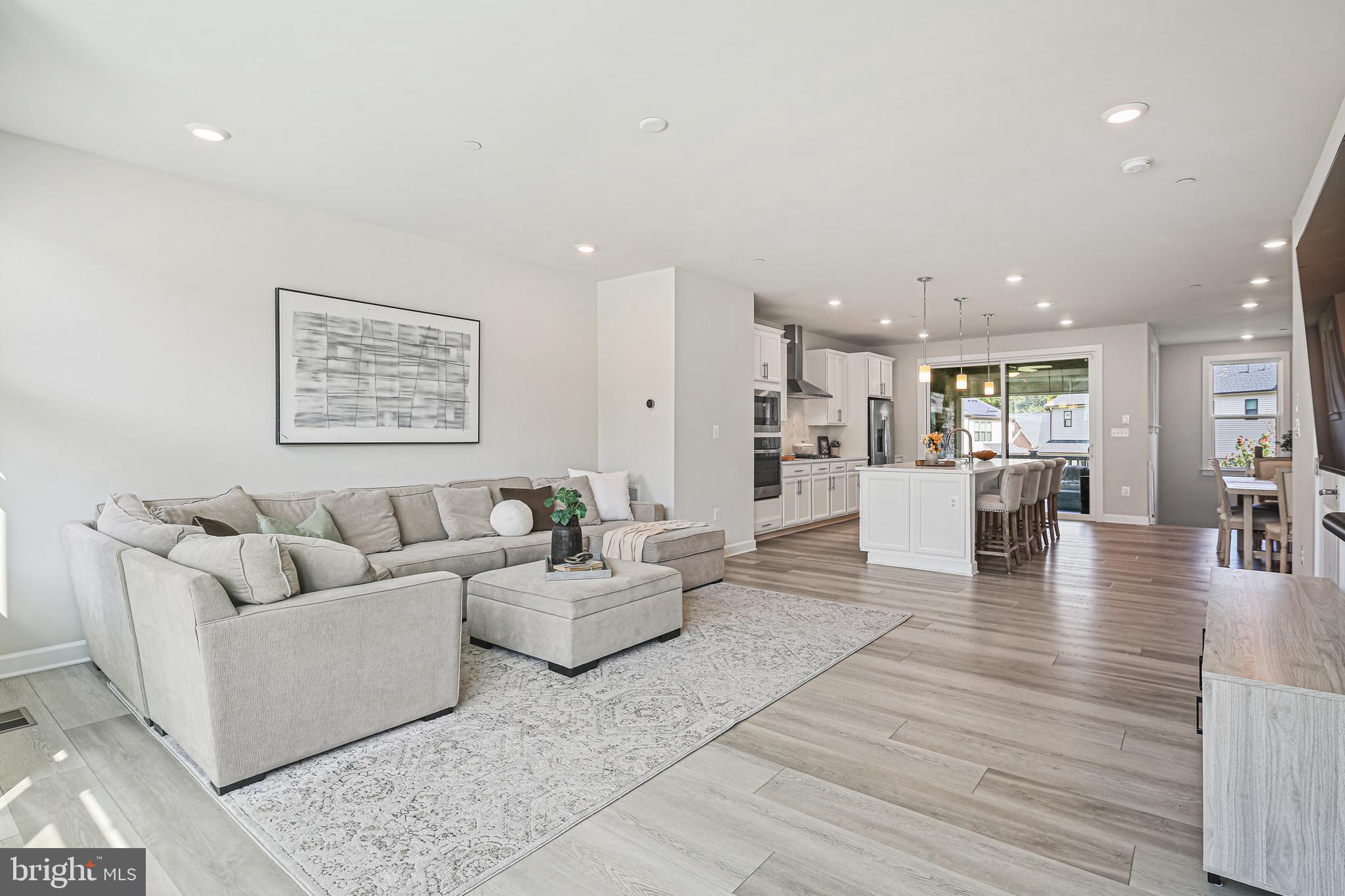 7614 CROSS CREEK DRIVE