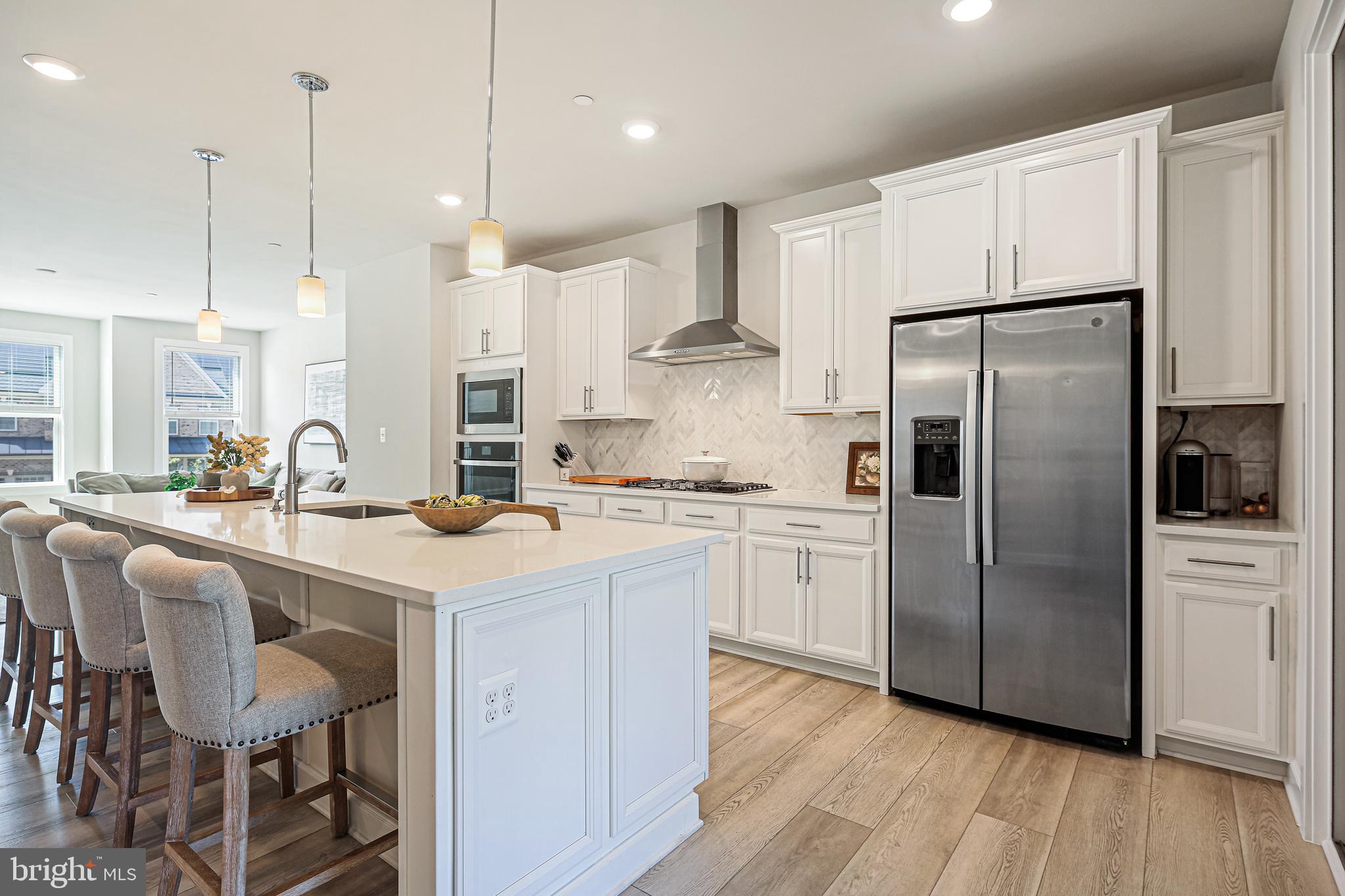 7614 CROSS CREEK DRIVE