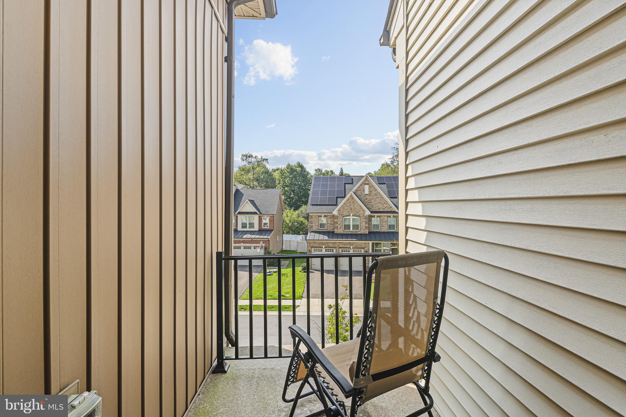 7614 CROSS CREEK DRIVE