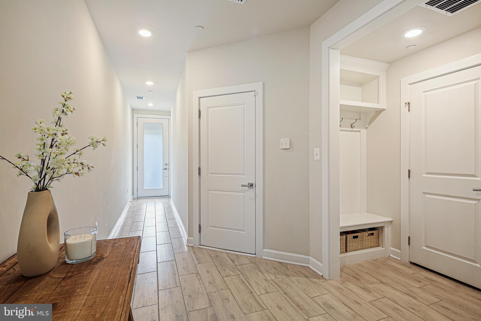 7614 CROSS CREEK DRIVE