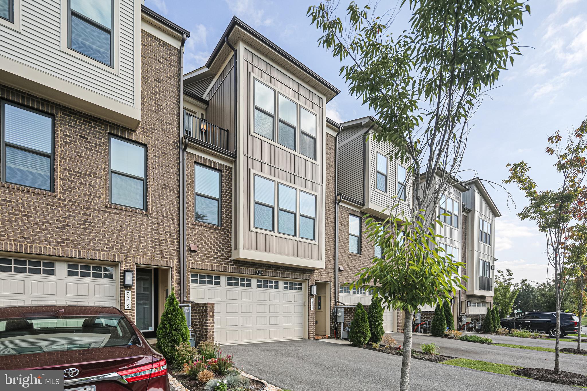 7614 CROSS CREEK DRIVE