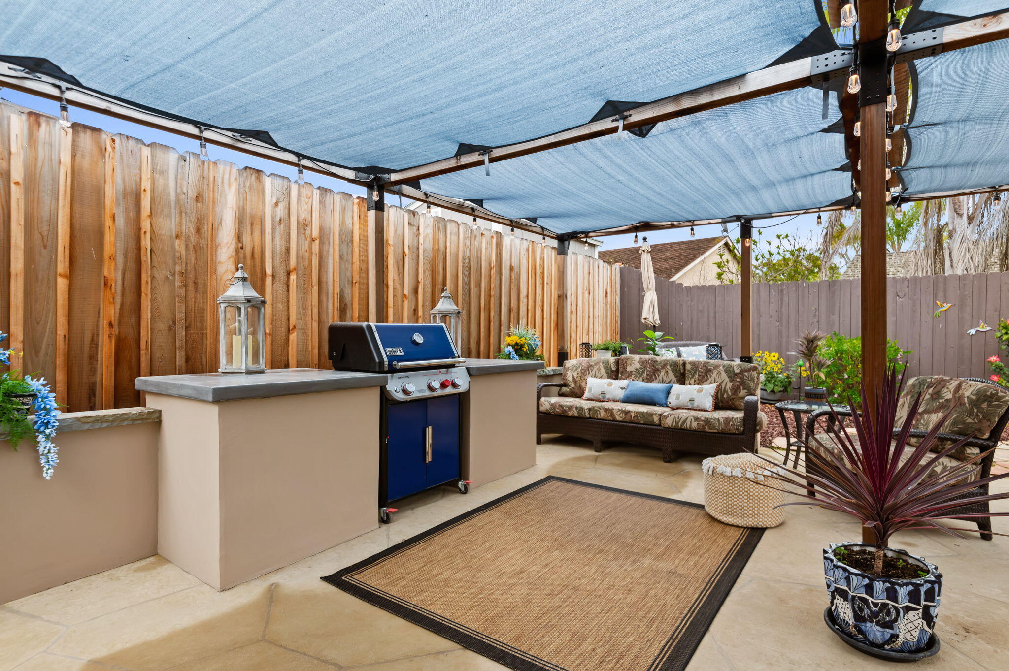 280 Savona Avenue