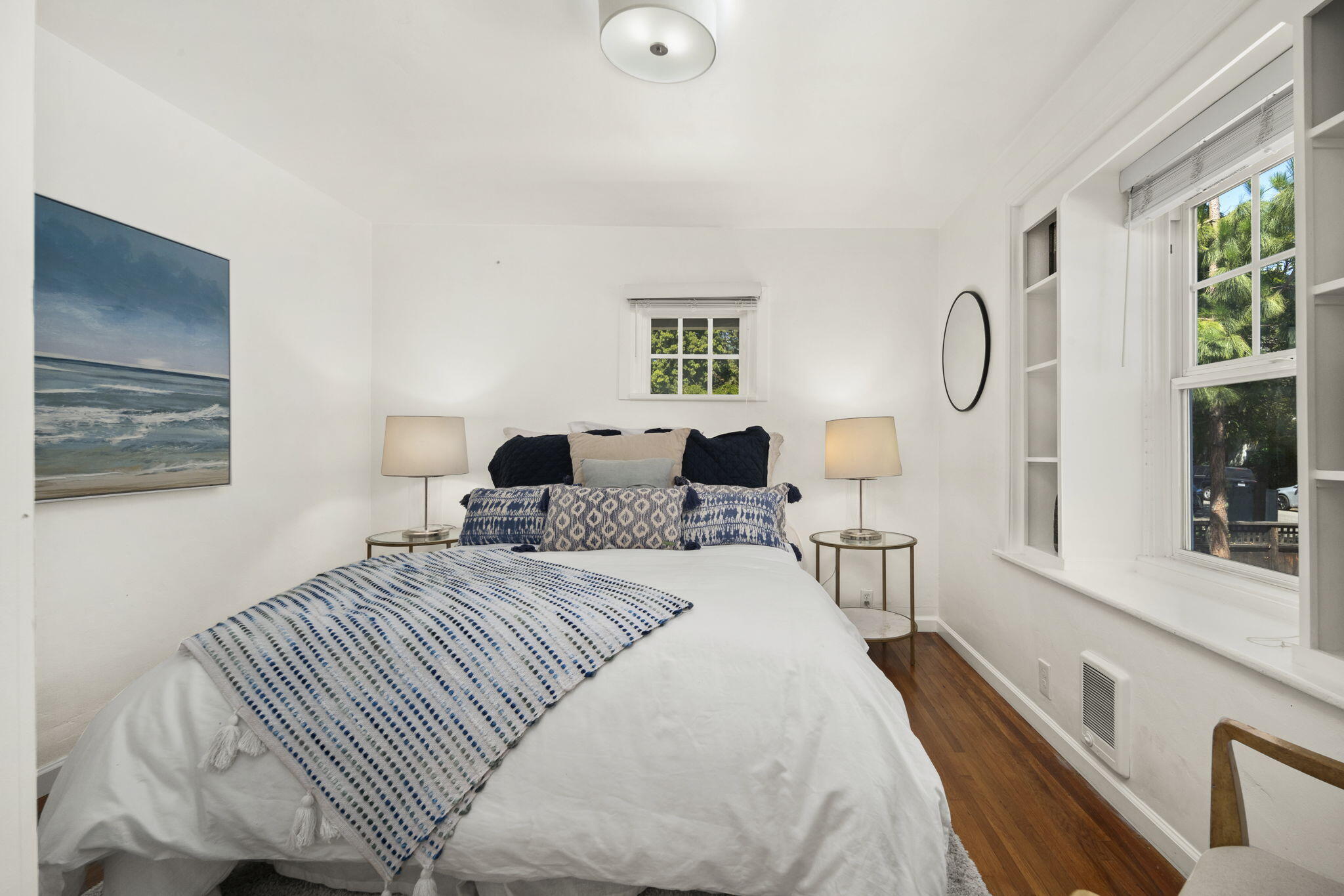 410 W Los Olivos Street