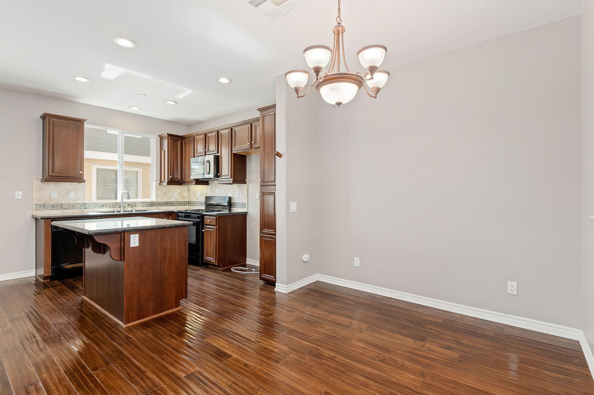 330 Matthew Way 104