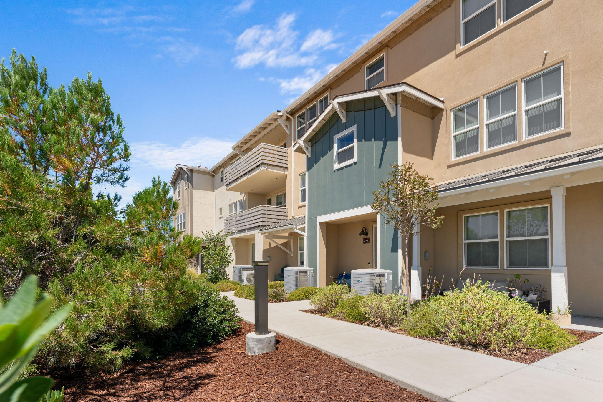 226 Bainbridge Court