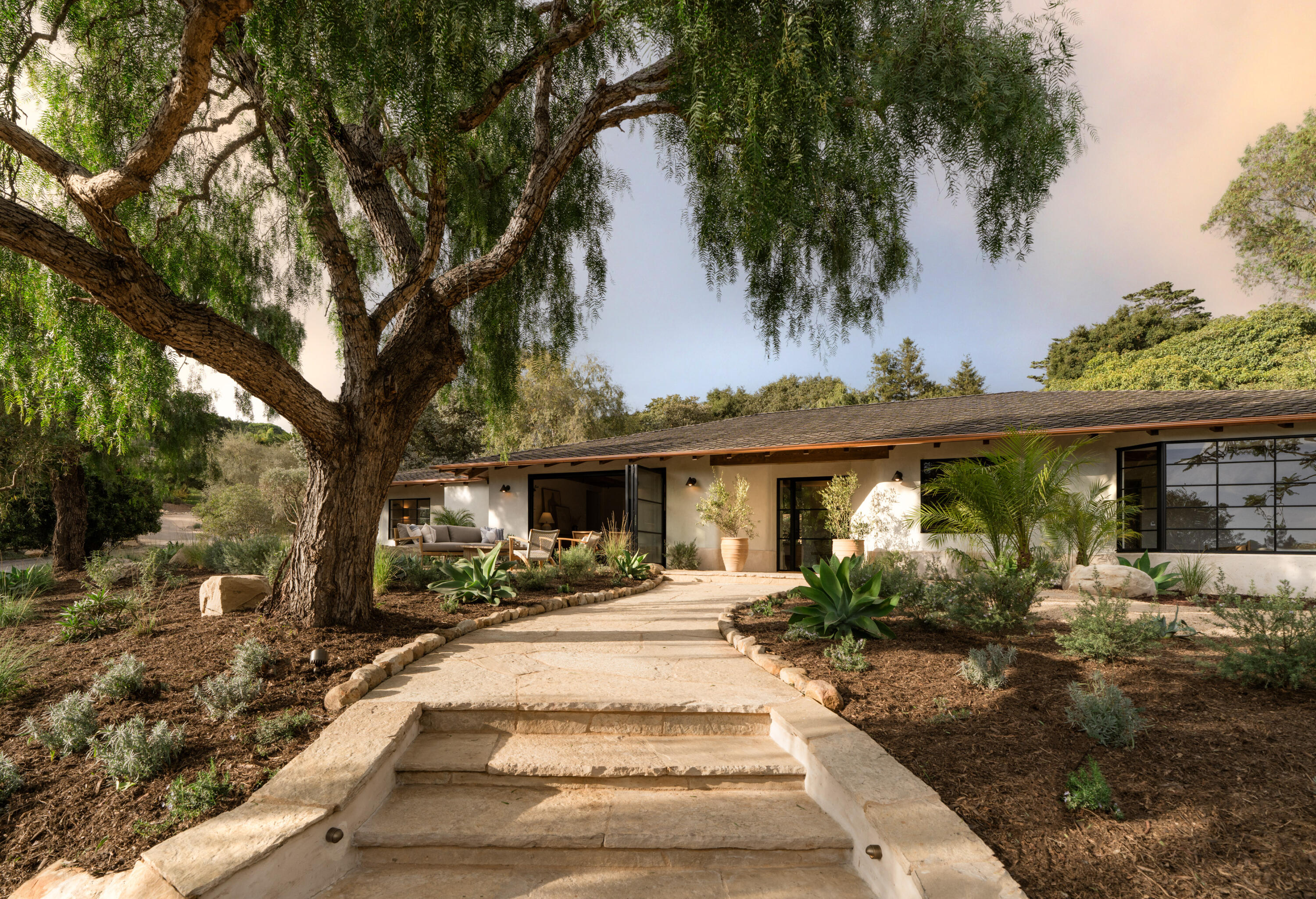734 El Rancho Road