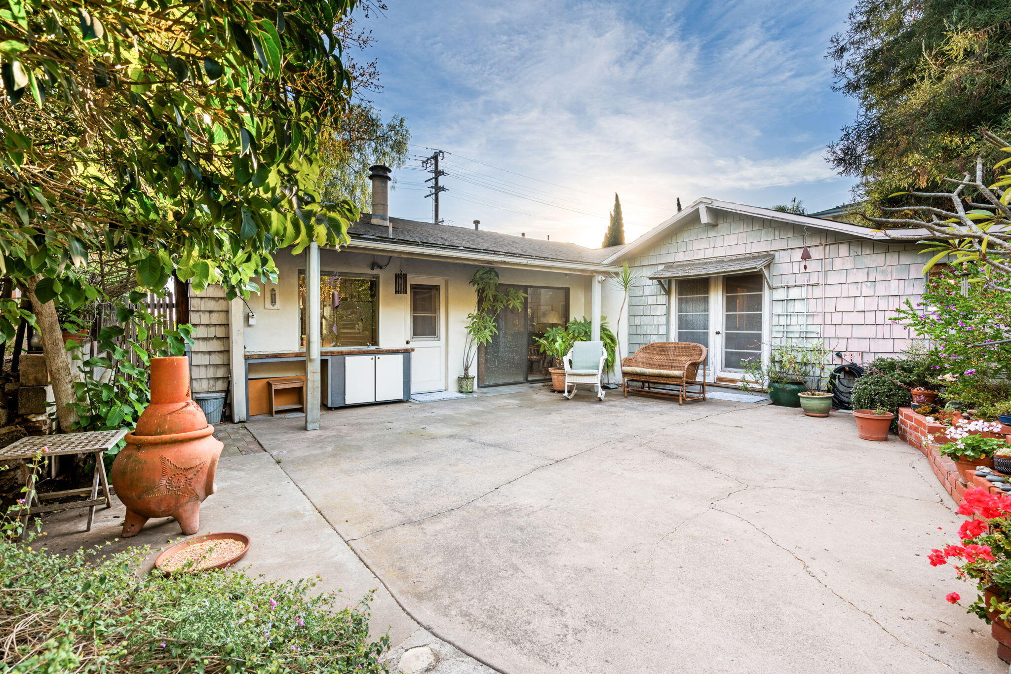 1702 Cliff Drive
