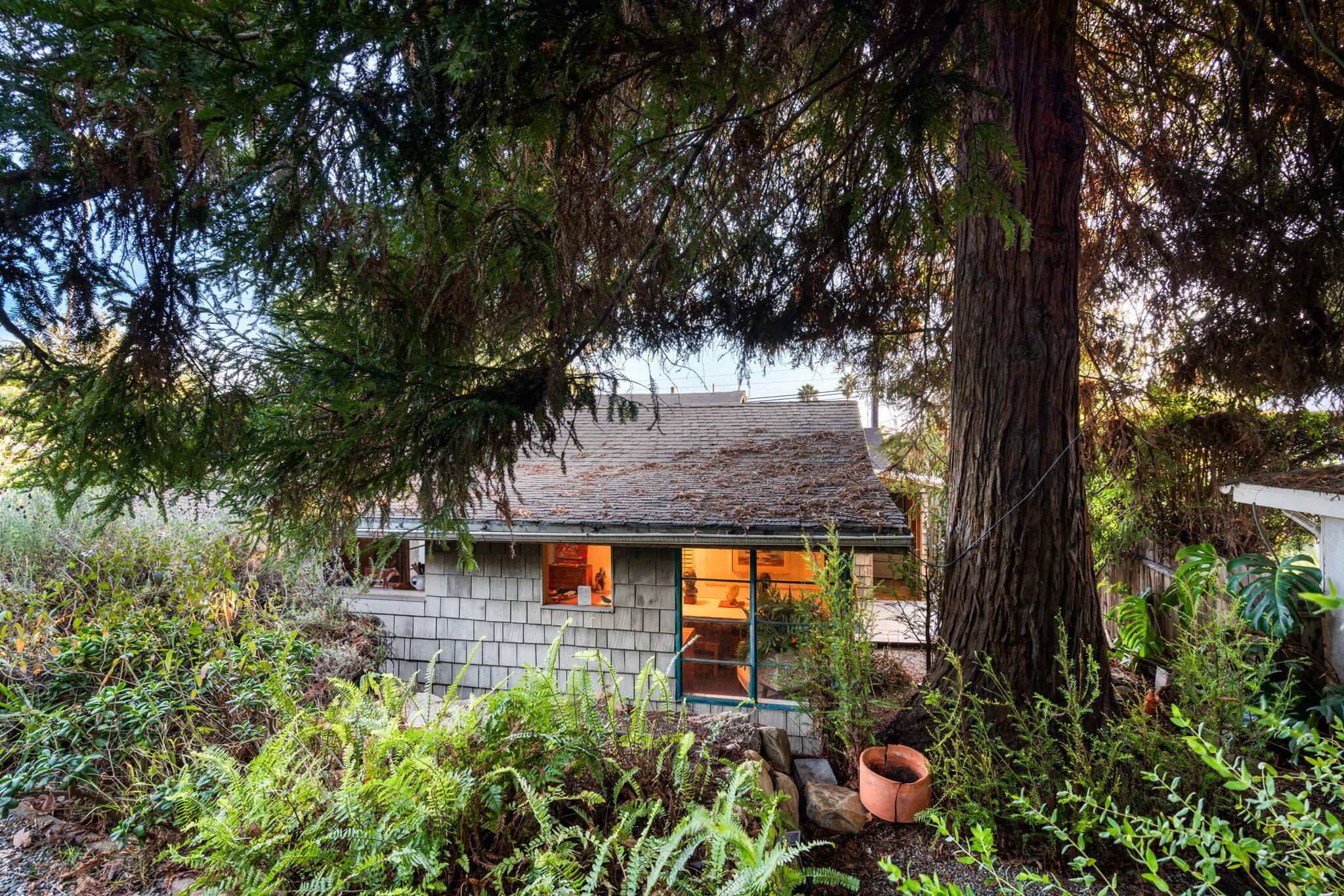 1702 Cliff Drive
