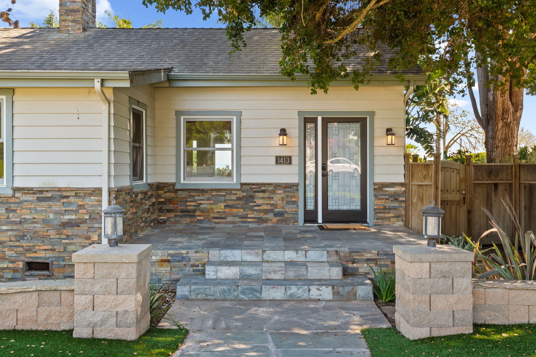 1413 Shoreline Drive