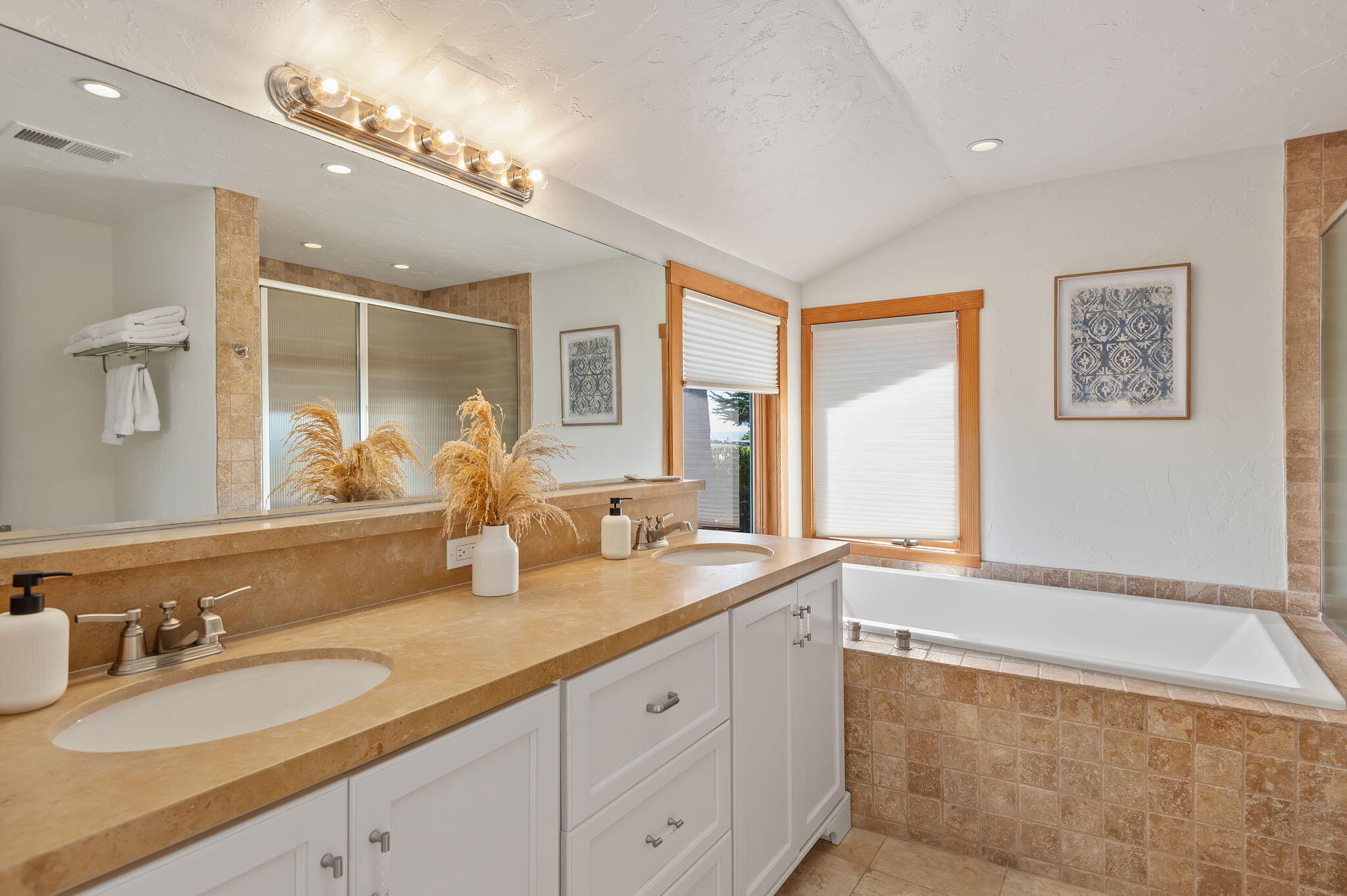 1413 Shoreline Drive