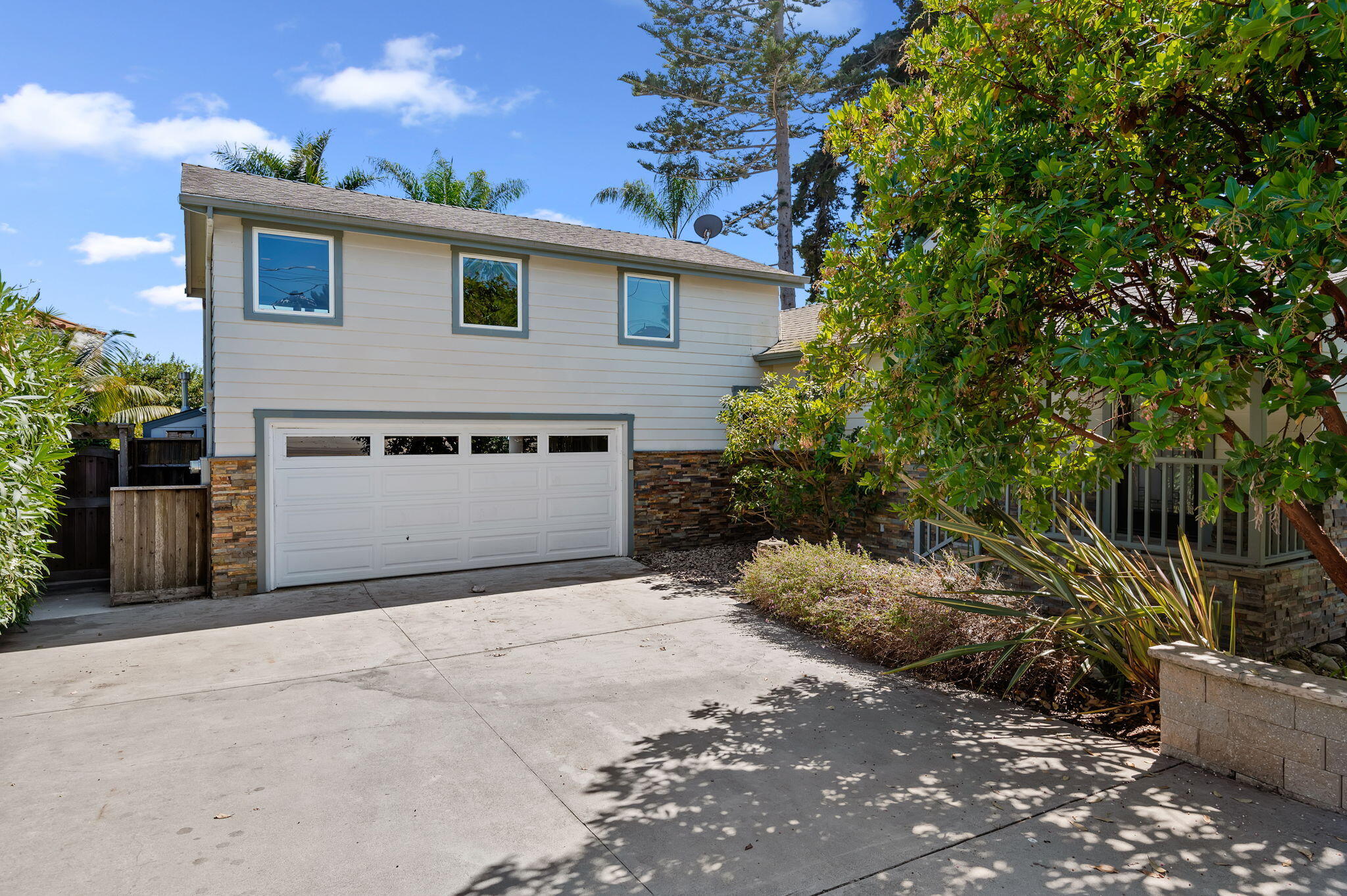 1413 Shoreline Drive