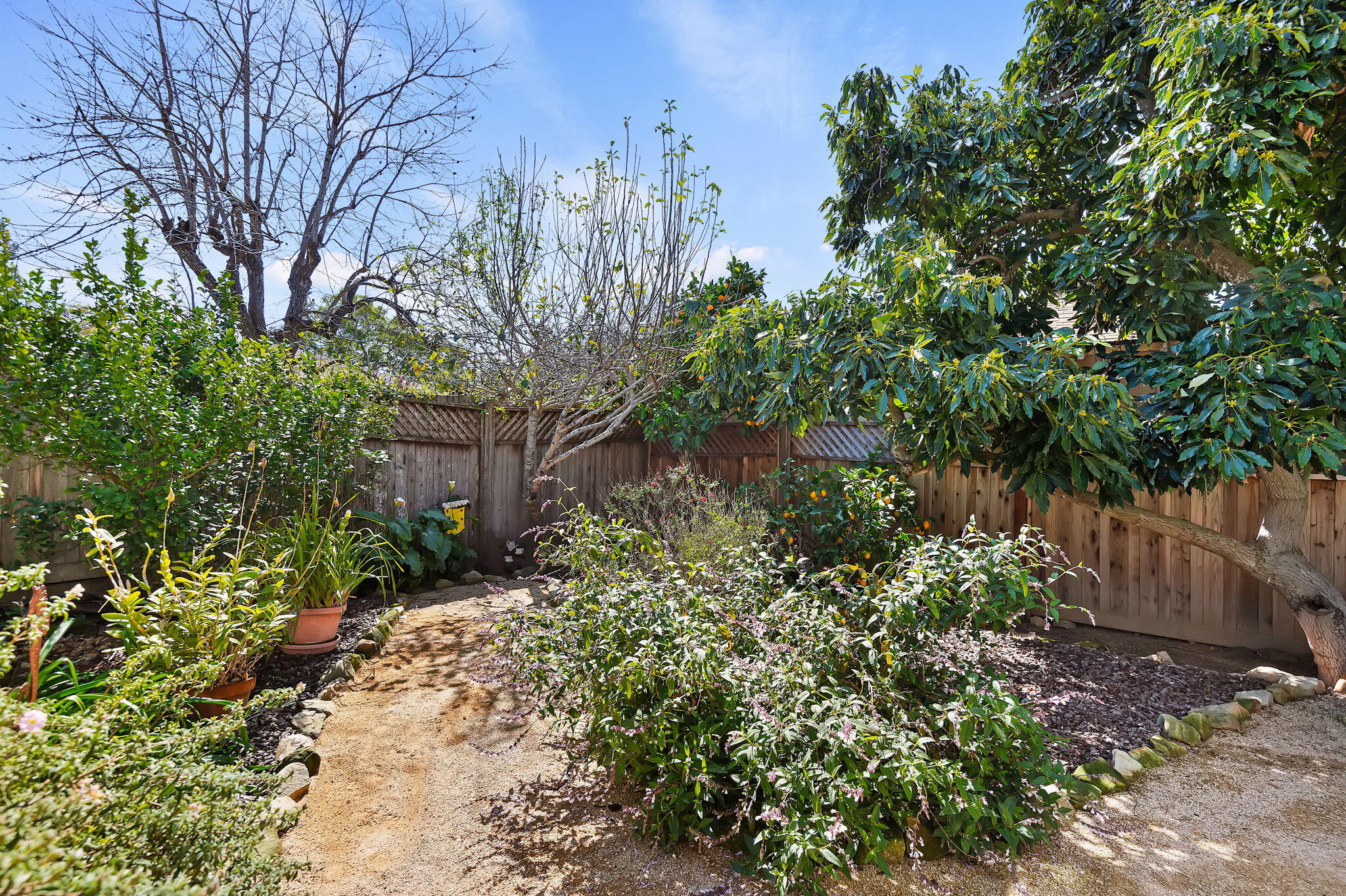 2905 Valencia Drive