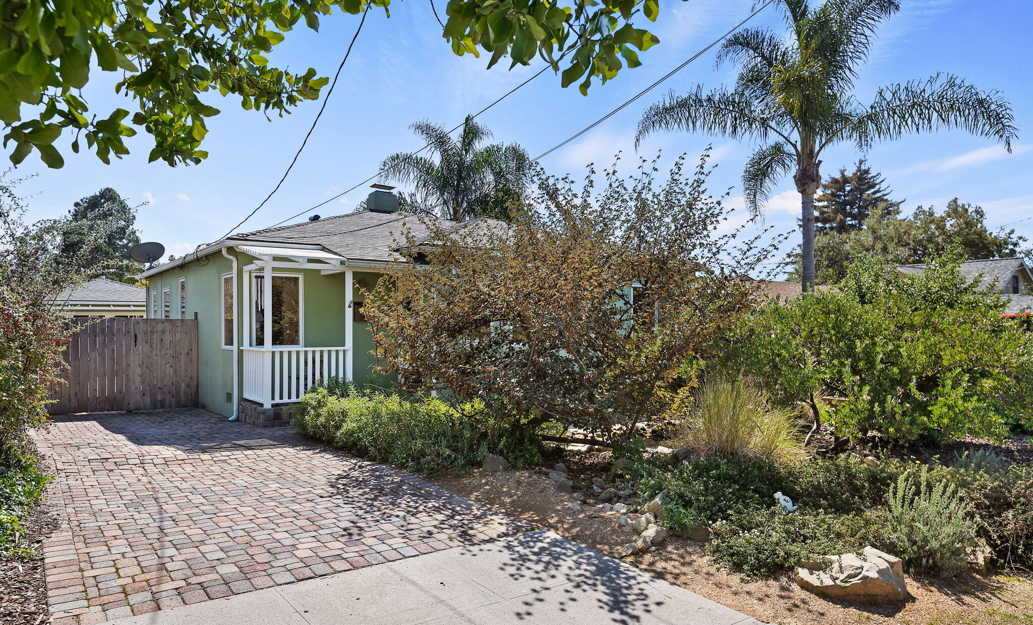 2905 Valencia Drive