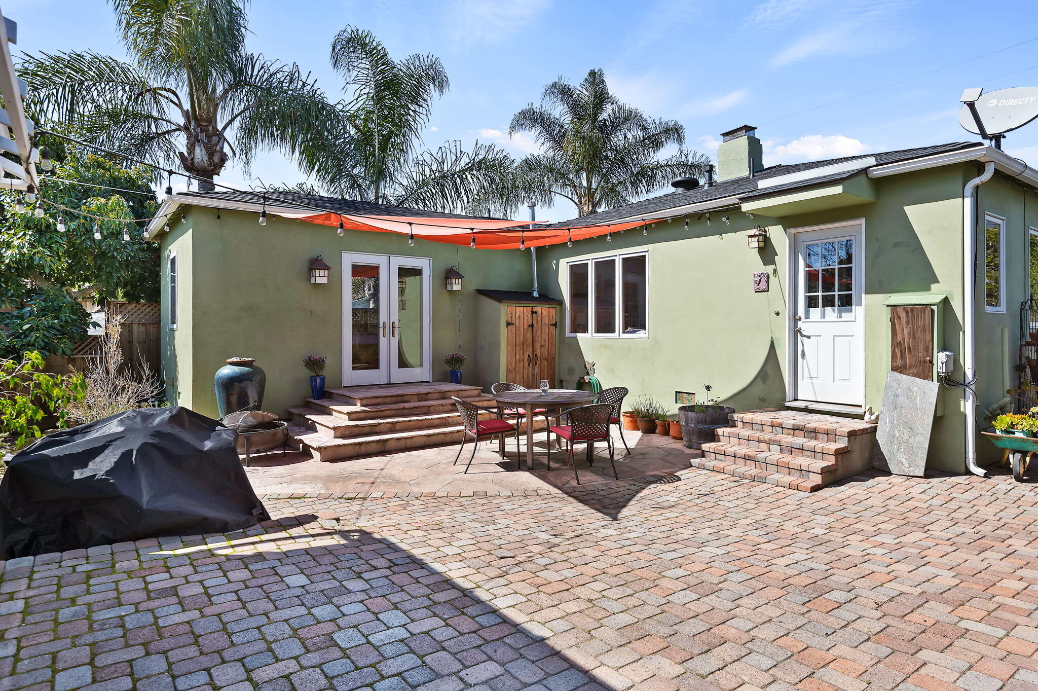 2905 Valencia Drive
