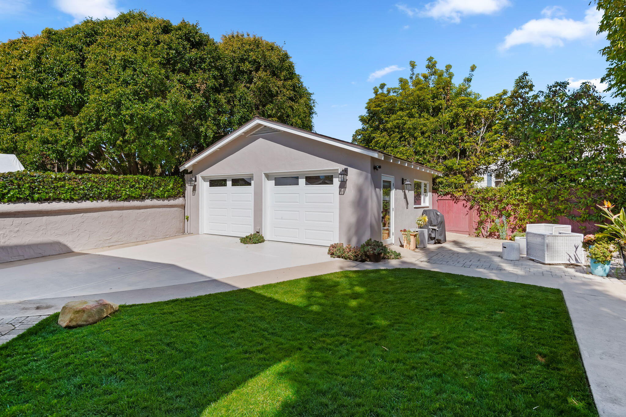 1530 Shoreline Drive