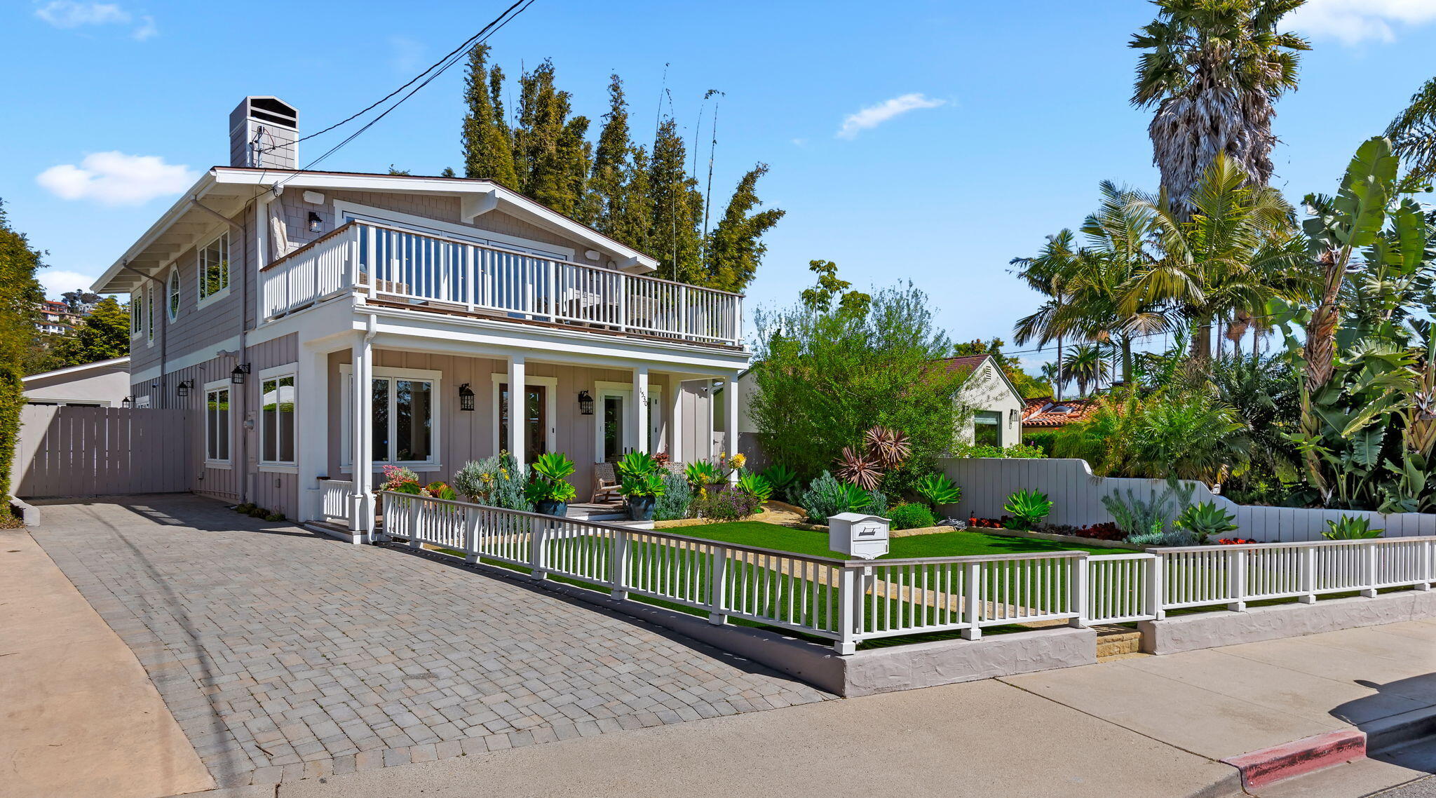 1530 Shoreline Drive