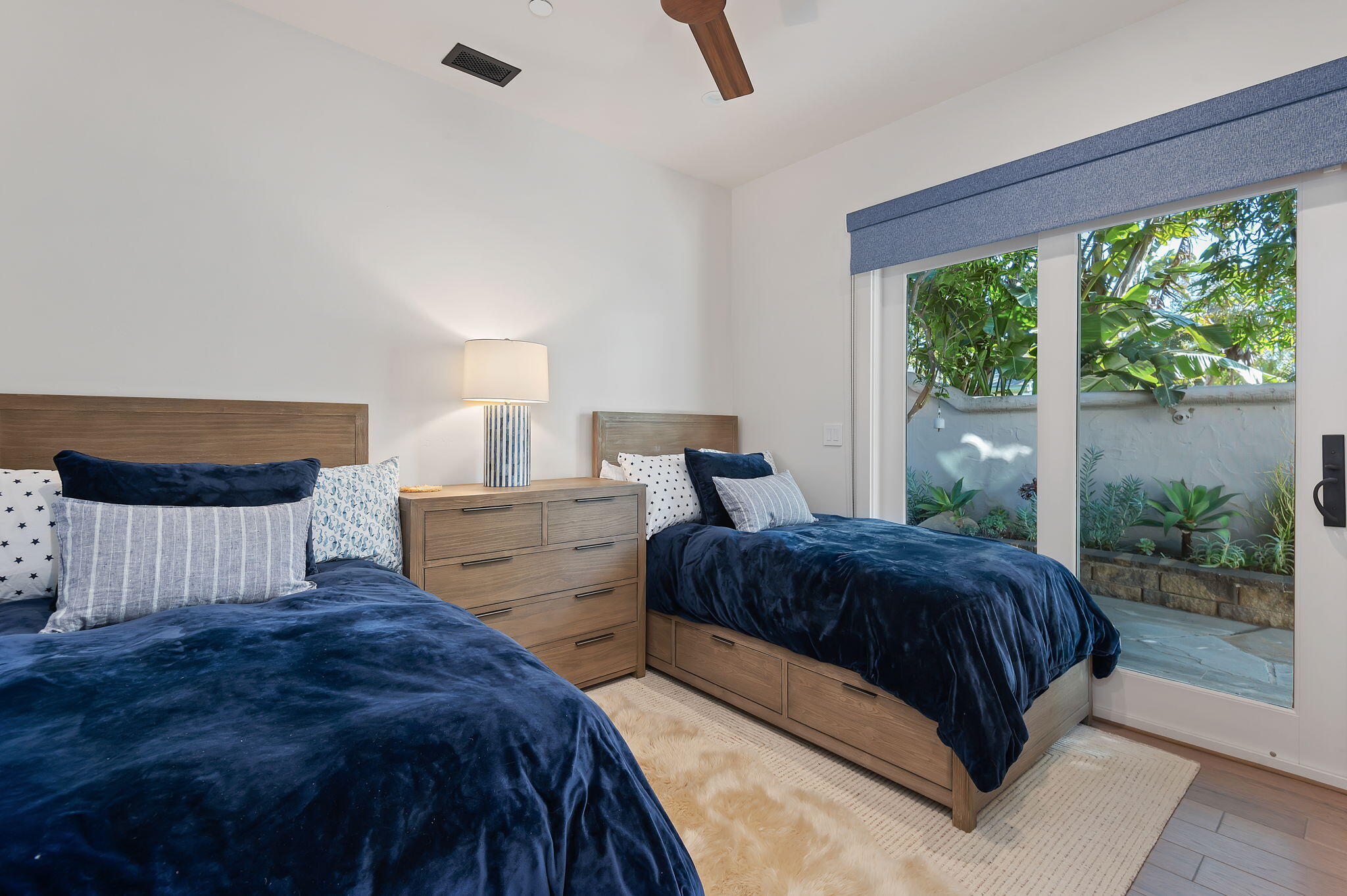 1530 Shoreline Drive
