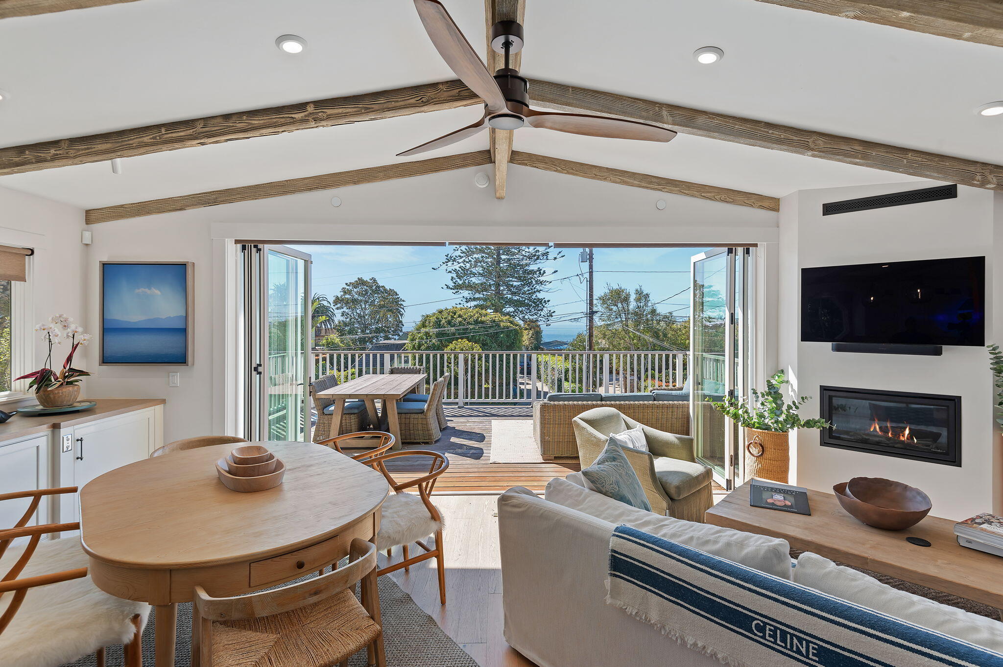 1530 Shoreline Drive
