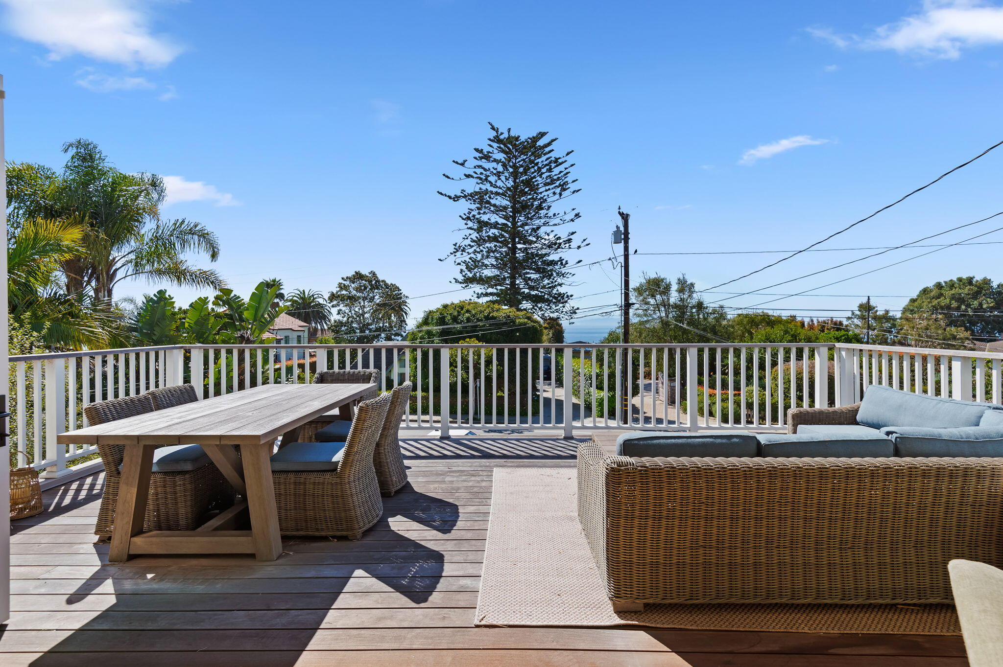 1530 Shoreline Drive