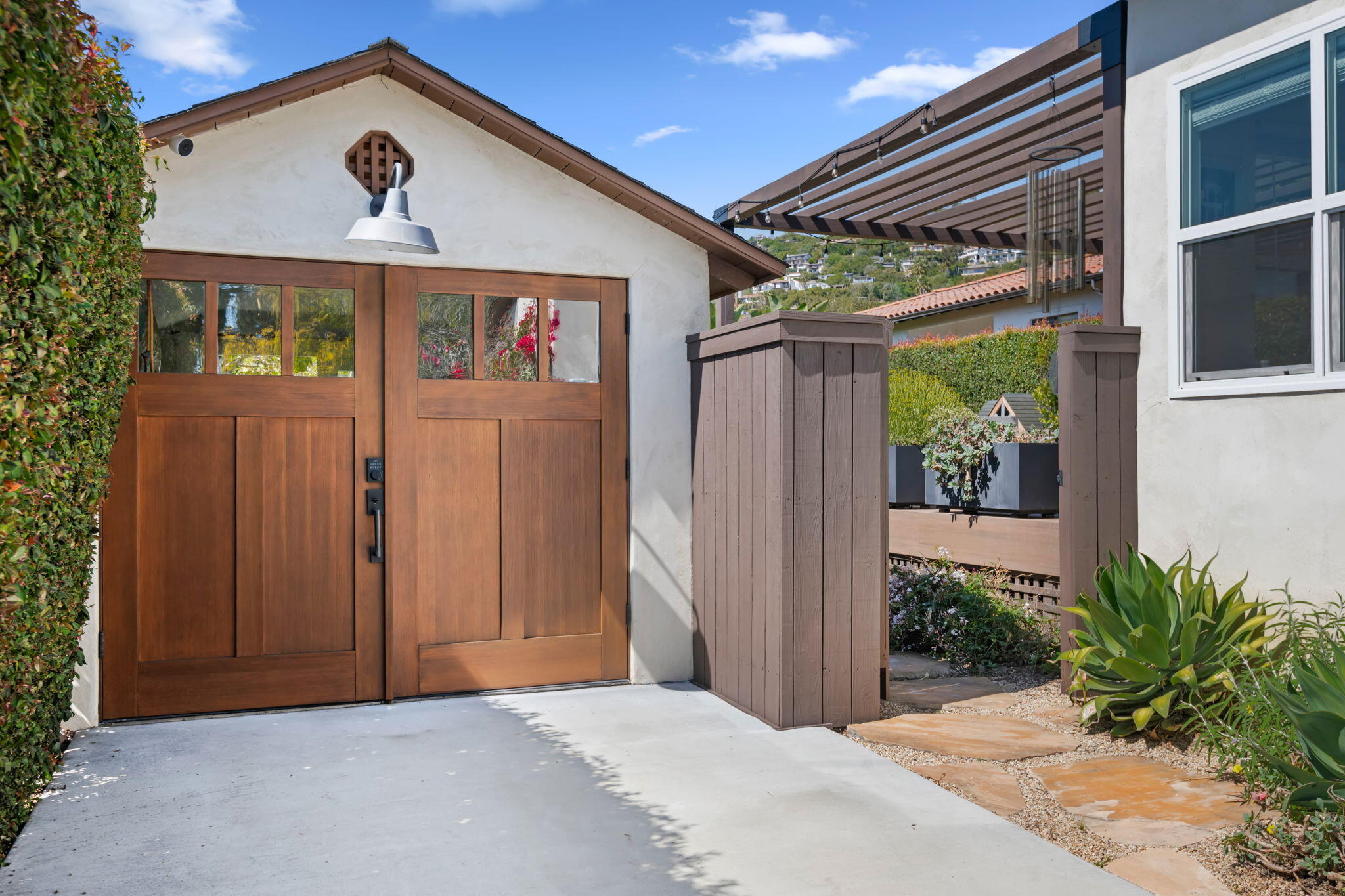 1111 E Ortega Street