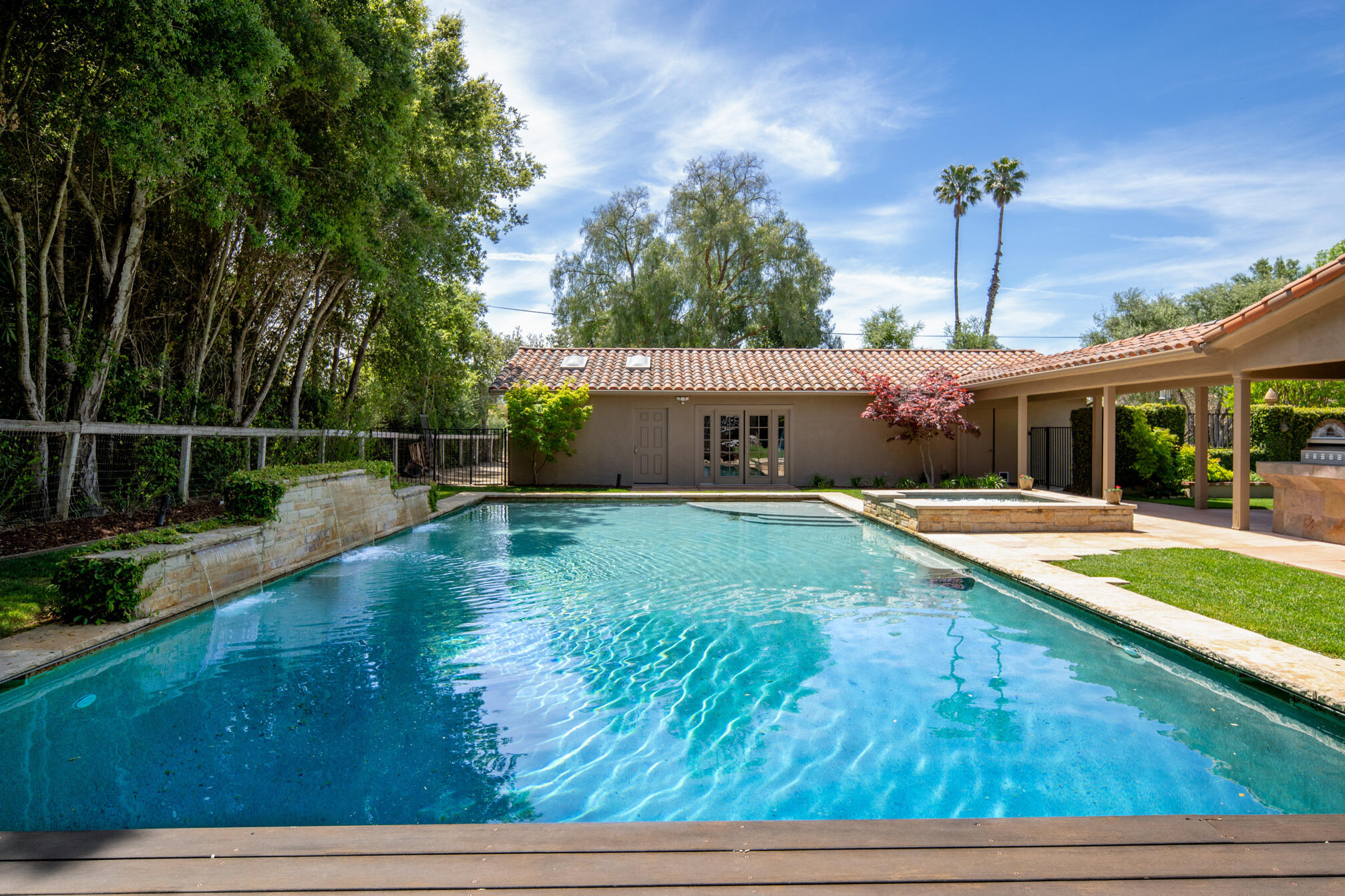 1729 Cottonwood Lane